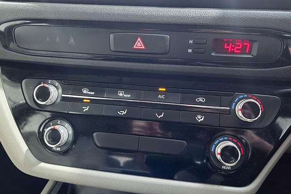 2018 Kia Carnival S YP