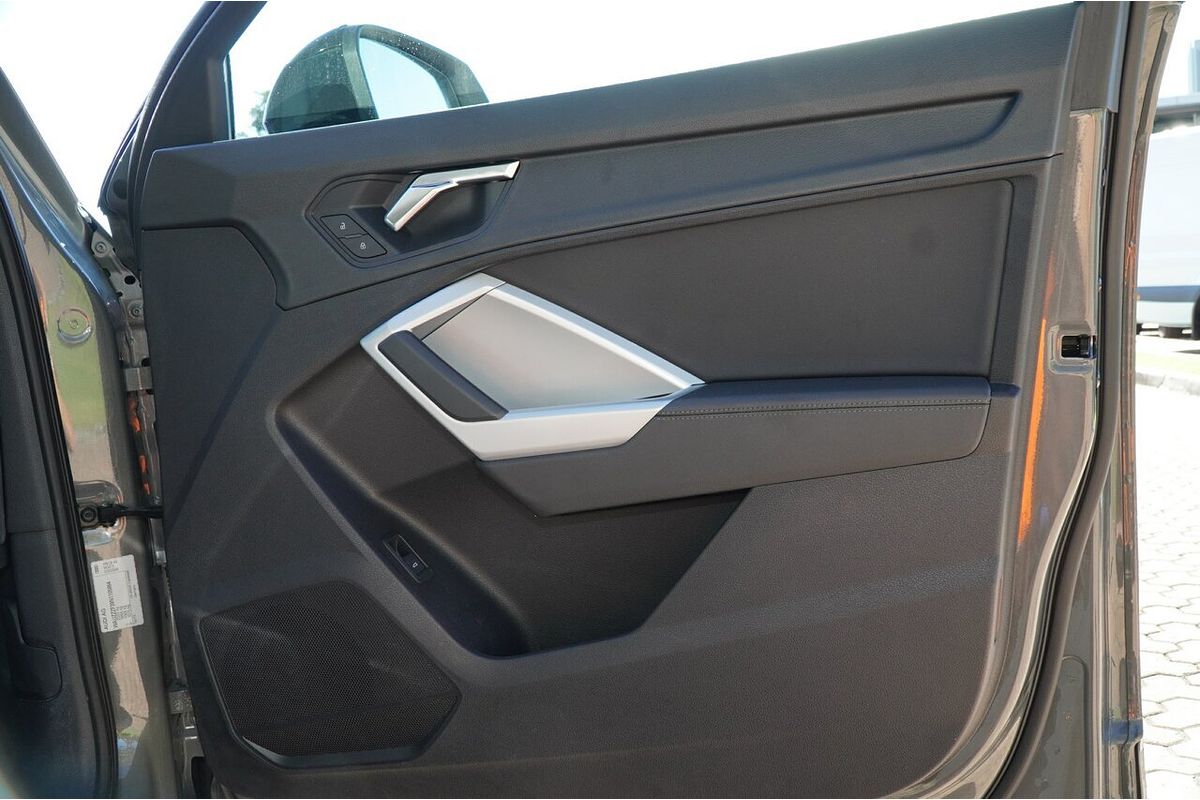 2022 Audi Q3 35 TFSI F3
