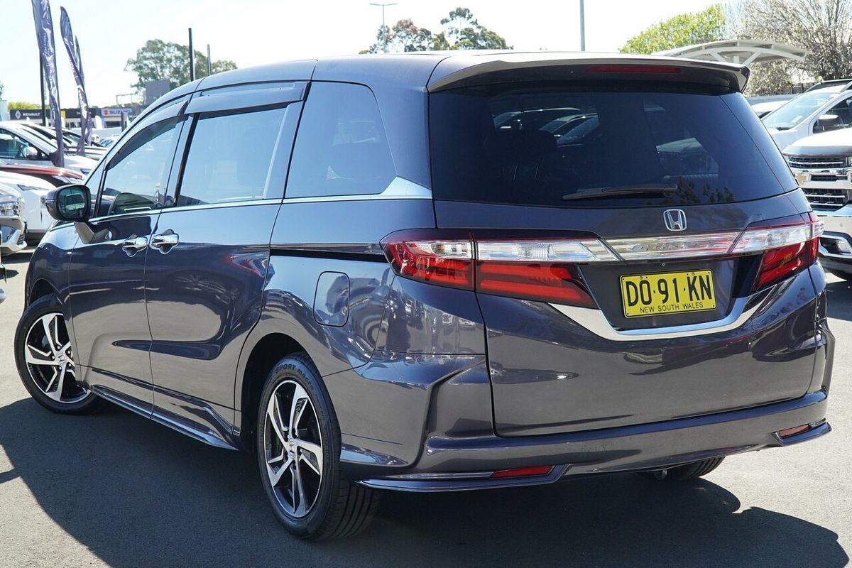 2017 Honda Odyssey VTi-L 5th Gen