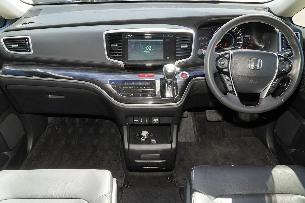 2017 Honda Odyssey VTi-L 5th Gen
