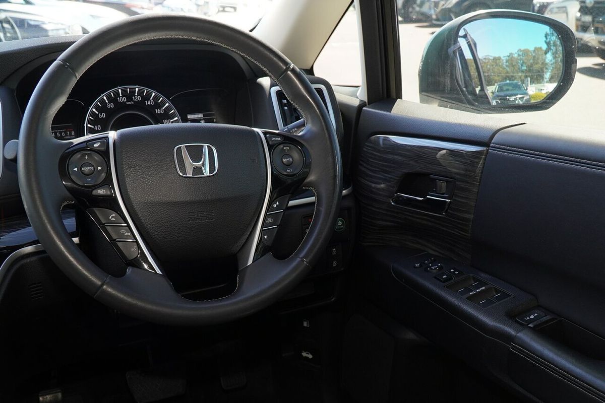 2017 Honda Odyssey VTi-L 5th Gen