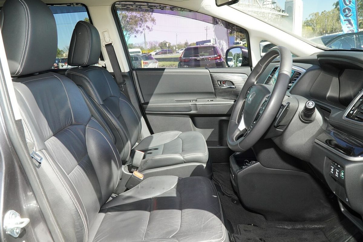 2017 Honda Odyssey VTi-L 5th Gen