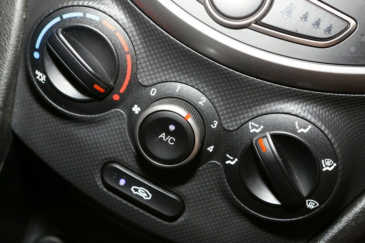 2018 Hyundai Accent Sport RB6