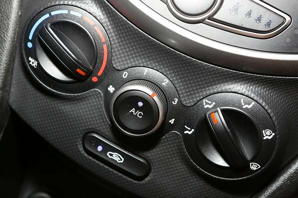 2018 Hyundai Accent Sport RB6