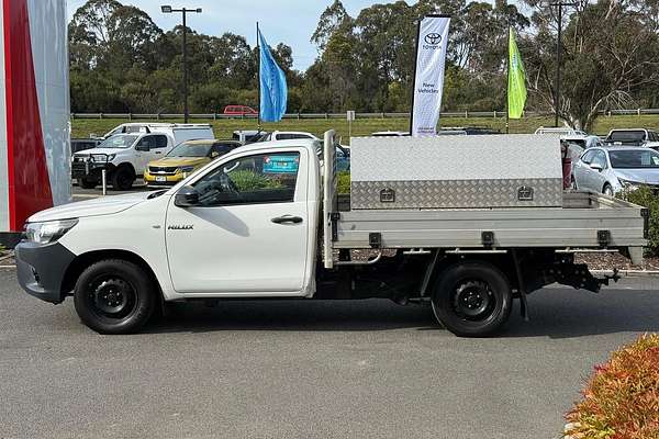 2016 Toyota Hilux Workmate GUN122R Rear Wheel Drive