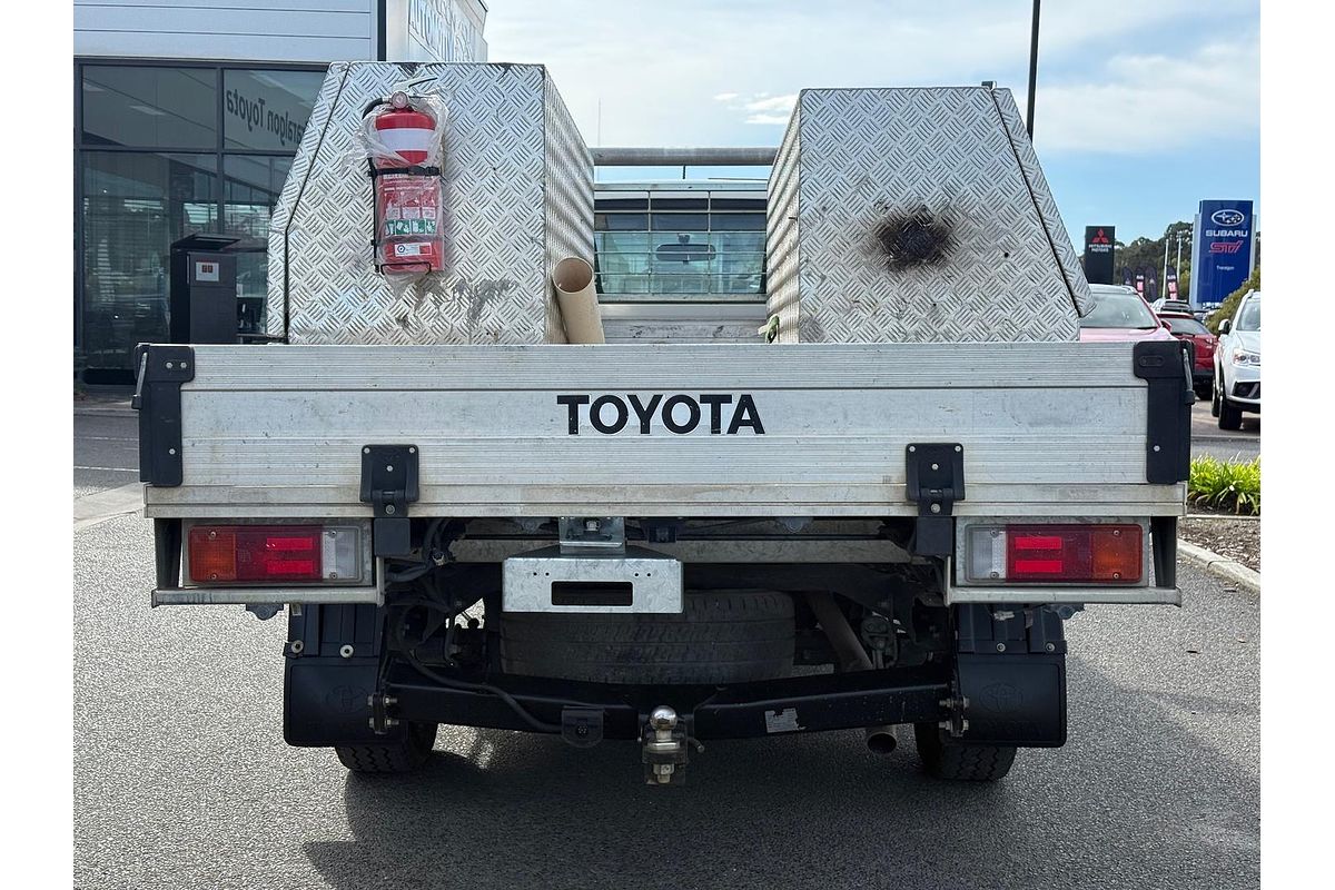 2016 Toyota Hilux Workmate GUN122R Rear Wheel Drive