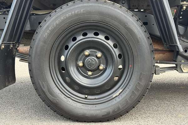 2016 Toyota Hilux Workmate GUN122R Rear Wheel Drive