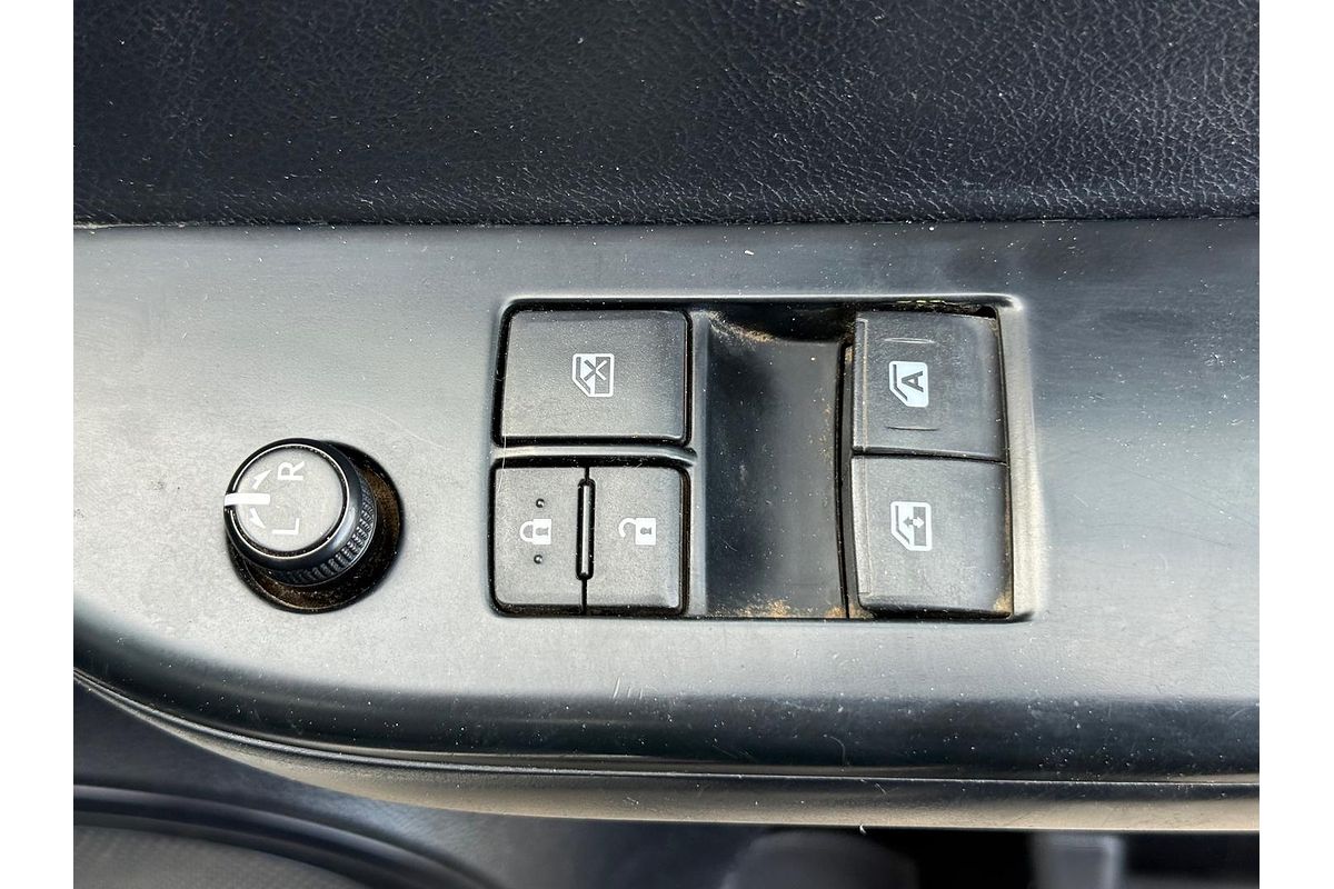 2016 Toyota Hilux Workmate GUN122R Rear Wheel Drive