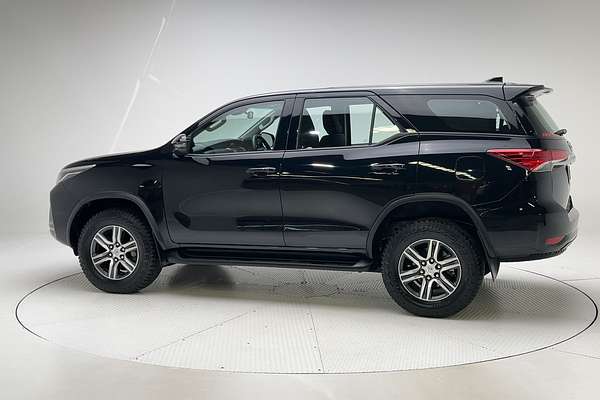 2022 Toyota Fortuner GX GUN156R