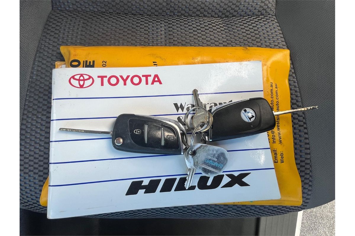 2010 Toyota Hilux SR KUN26R 4X4
