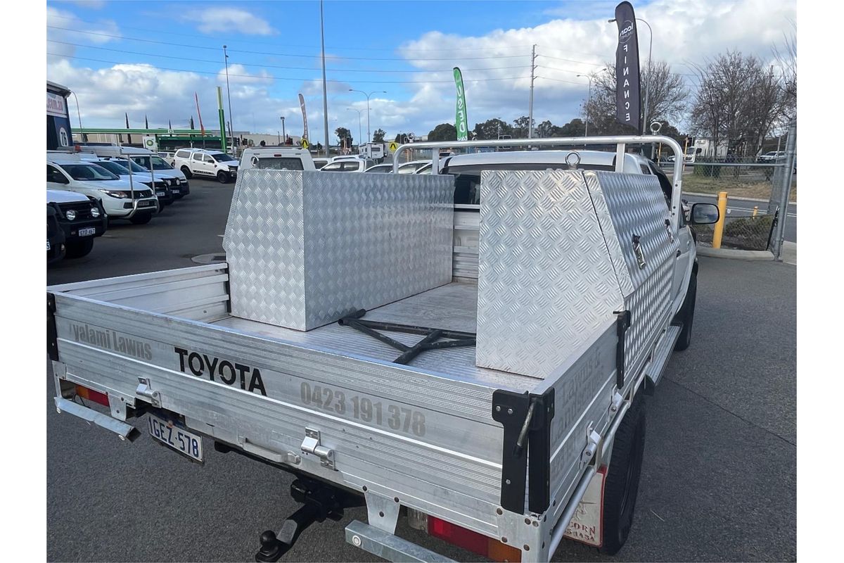 2010 Toyota Hilux SR KUN26R 4X4
