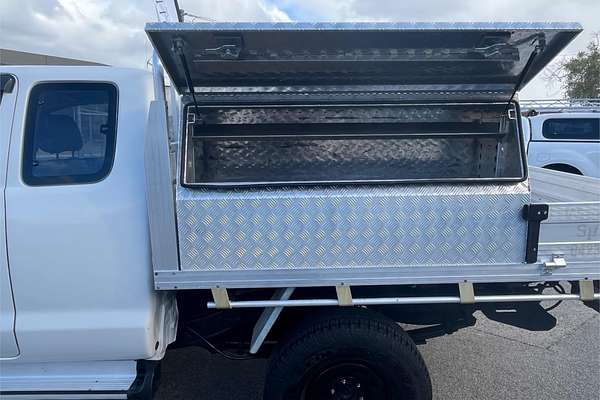 2010 Toyota Hilux SR KUN26R 4X4