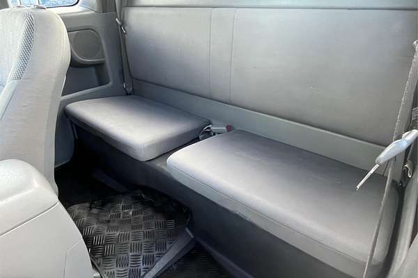 2010 Toyota Hilux SR KUN26R 4X4