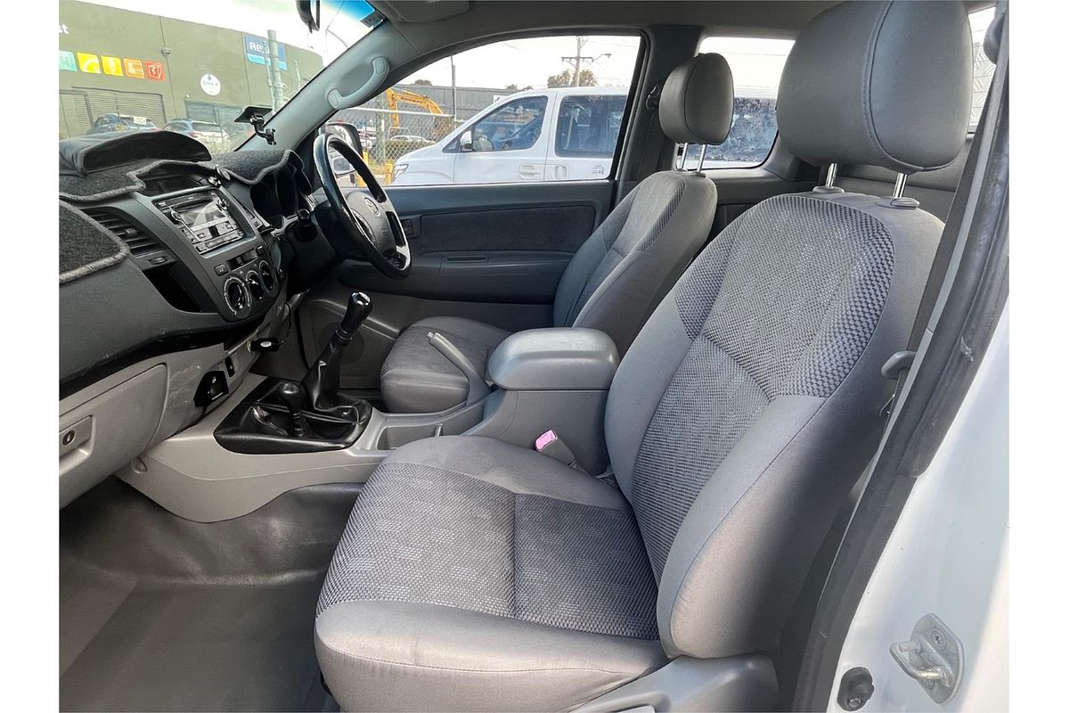 2010 Toyota Hilux SR KUN26R 4X4