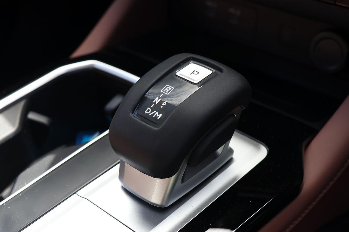 2025 Mitsubishi Outlander Exceed Tourer ZM