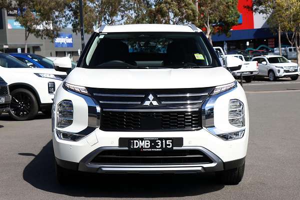 2025 Mitsubishi Outlander LS ZM