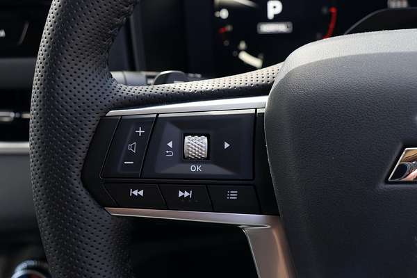 2025 Mitsubishi Outlander LS ZM