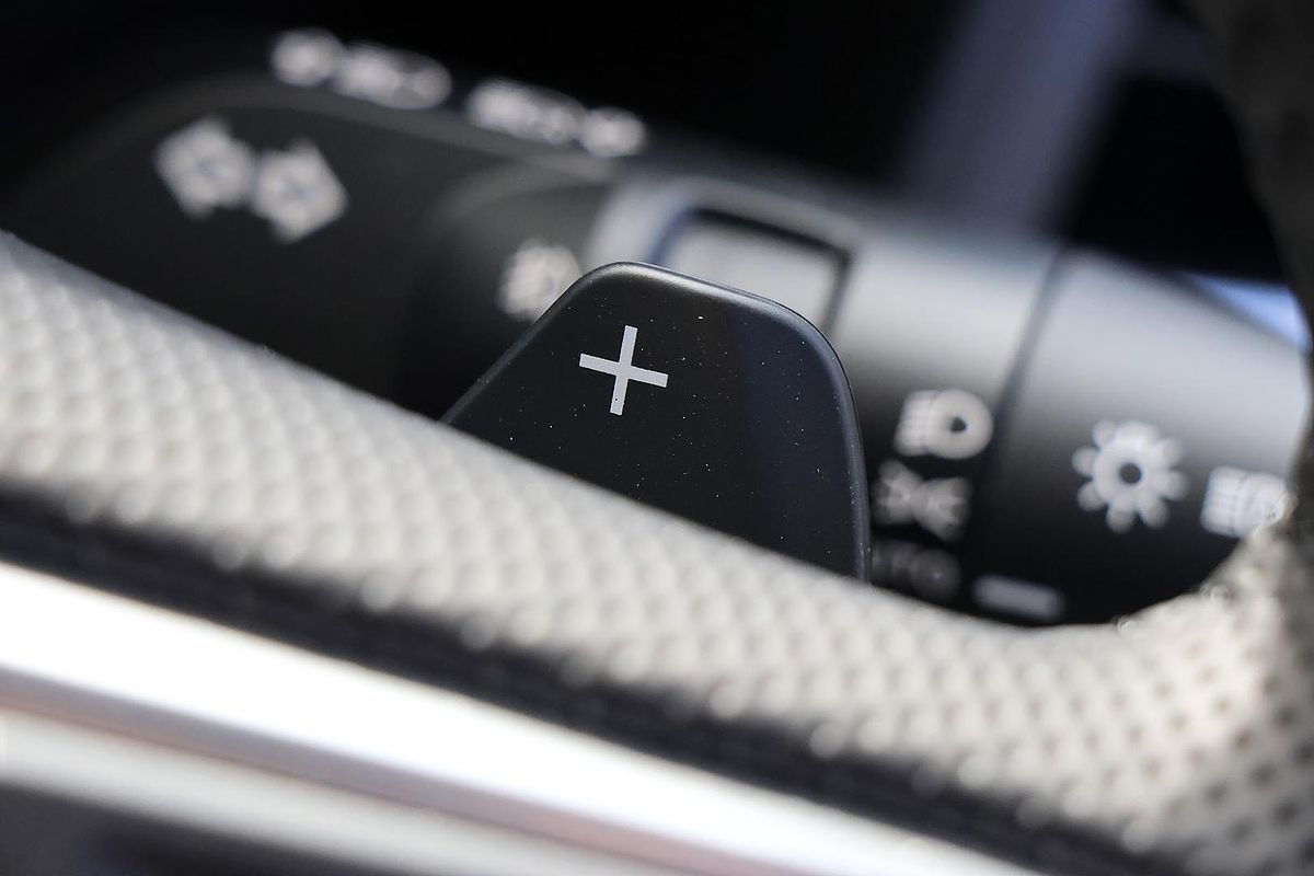 2025 Mitsubishi Outlander LS ZM