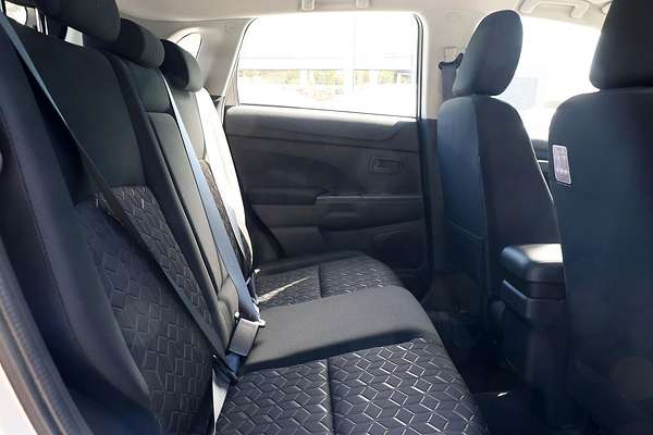 2024 Mitsubishi ASX ES XD