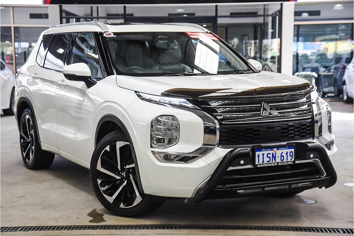 2022 Mitsubishi Outlander Exceed ZM