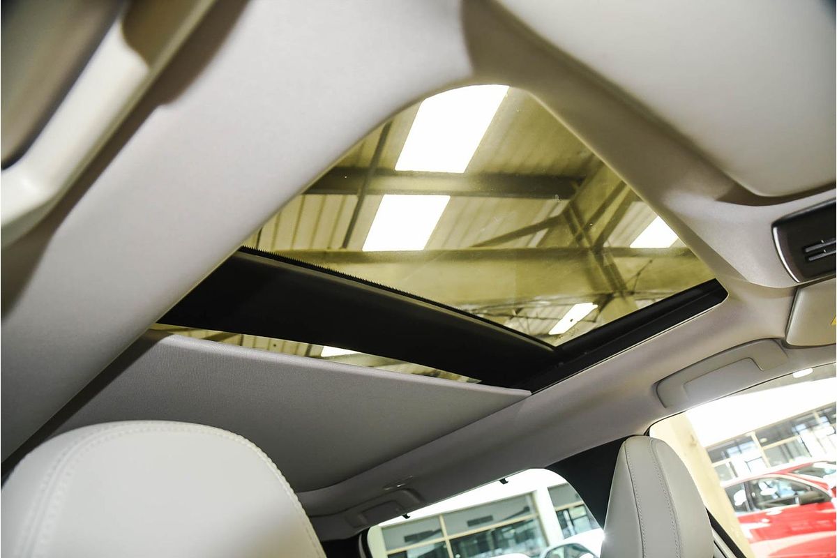 2022 Mitsubishi Outlander Exceed ZM