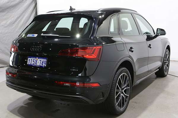 2023 Audi Q5 45 TFSI Dynamic Black FY