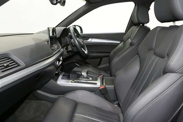 2023 Audi Q5 45 TFSI Dynamic Black FY