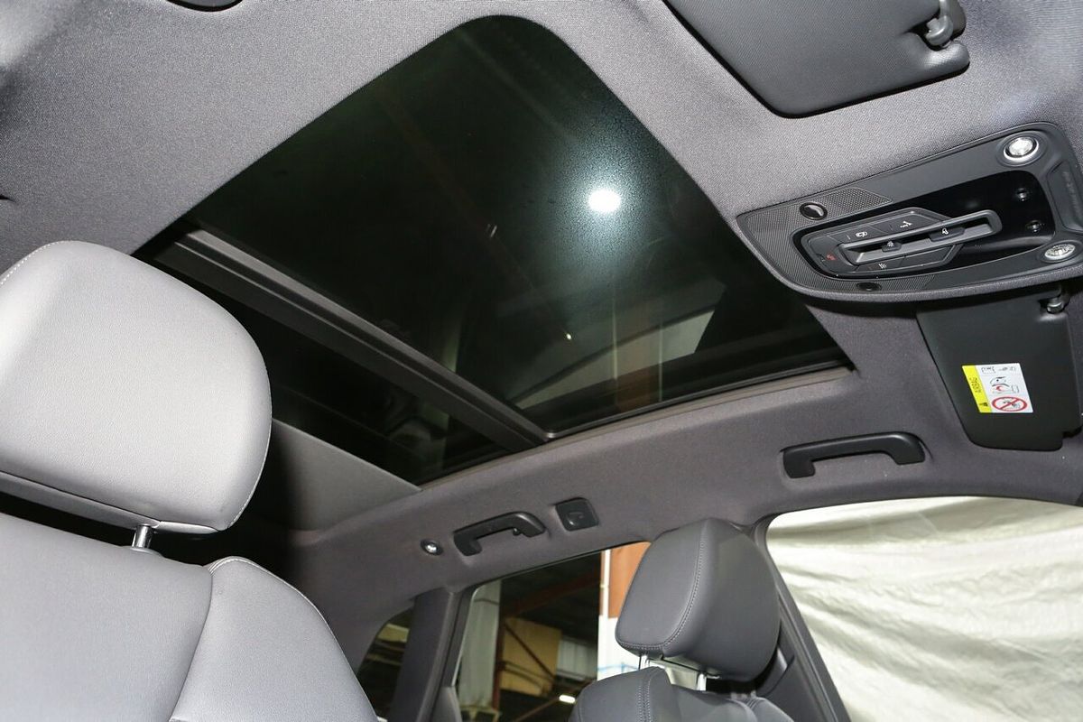 2023 Audi Q5 45 TFSI Dynamic Black FY