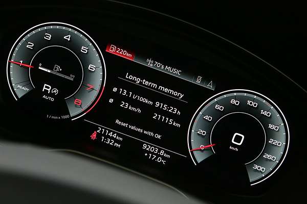 2023 Audi Q5 45 TFSI Dynamic Black FY