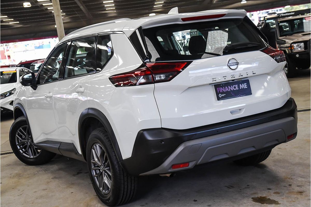 2024 Nissan X-TRAIL ST T33