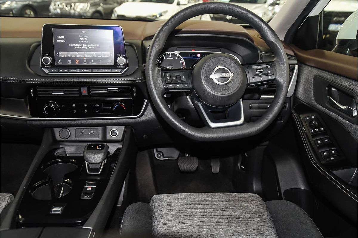 2024 Nissan X-TRAIL ST T33
