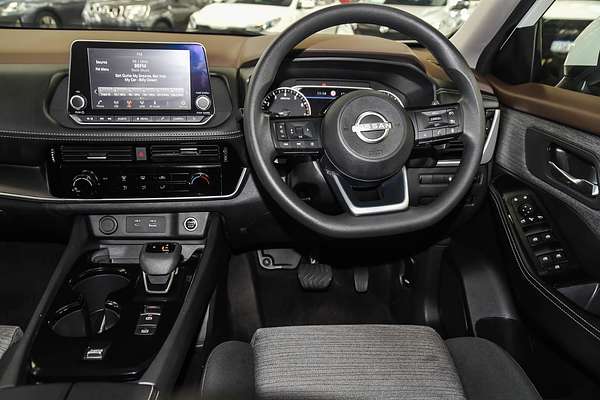 2024 Nissan X-TRAIL ST T33