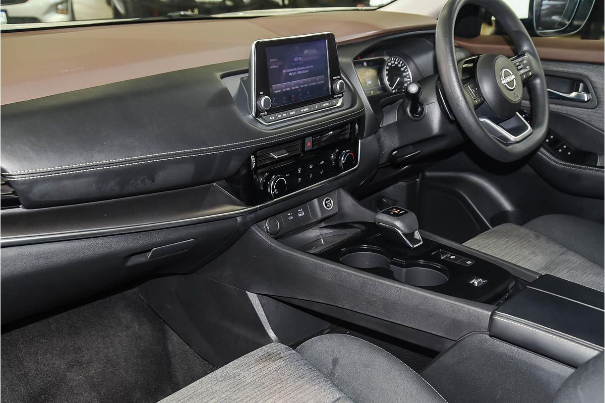 2024 Nissan X-TRAIL ST T33