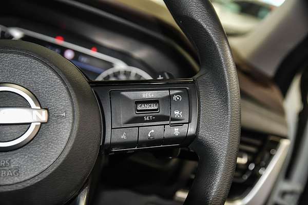 2024 Nissan X-TRAIL ST T33