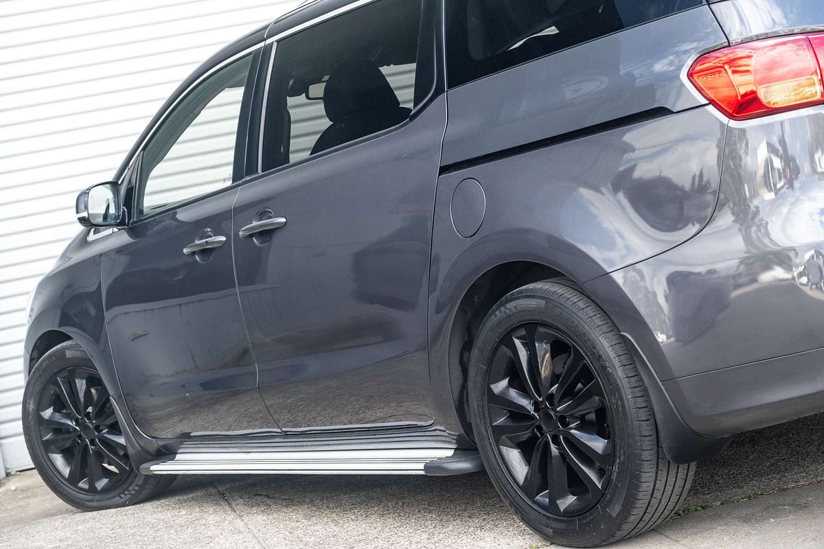 2017 Kia Carnival Platinum YP
