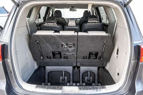 2017 Kia Carnival Platinum YP