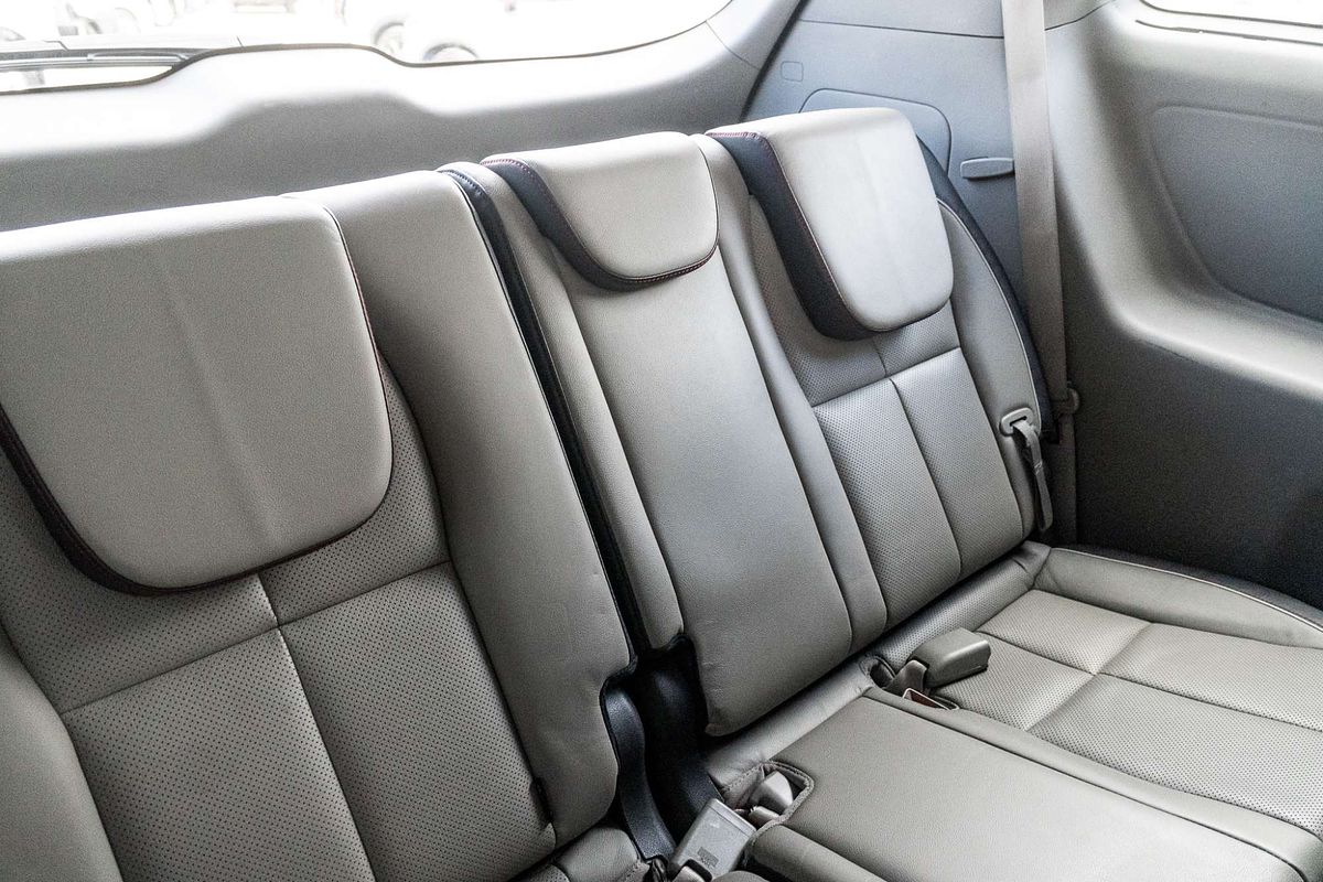 2017 Kia Carnival Platinum YP