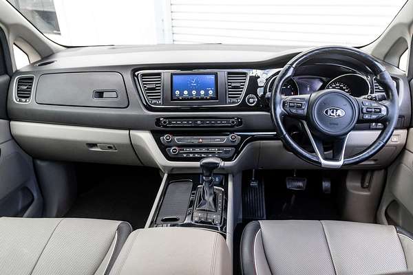 2017 Kia Carnival Platinum YP
