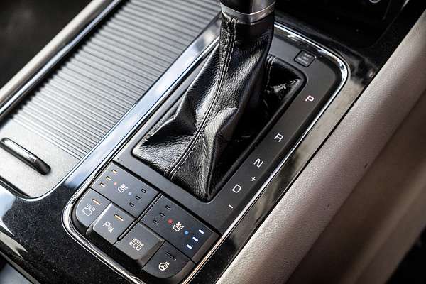 2017 Kia Carnival Platinum YP