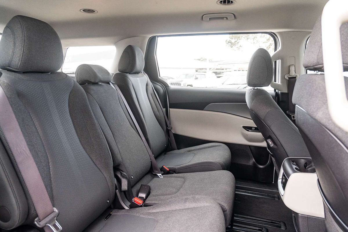2022 Kia Carnival S KA4