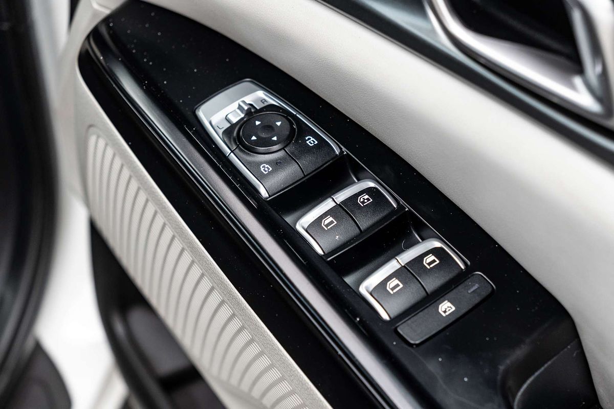 2022 Kia Carnival S KA4
