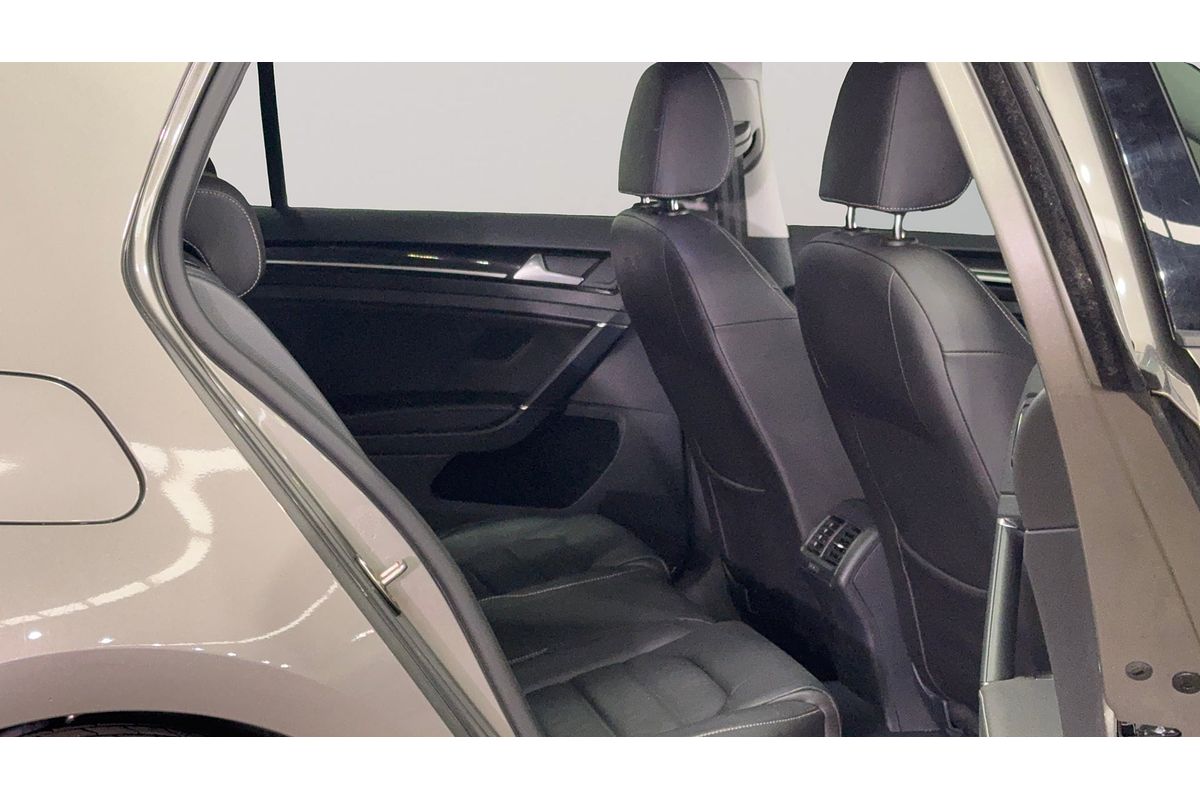 2016 Volkswagen Golf 110TDI Highline 7