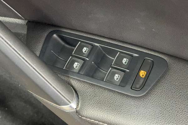 2016 Volkswagen Golf 110TDI Highline 7