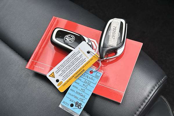 2022 MG HS Vibe SAS23