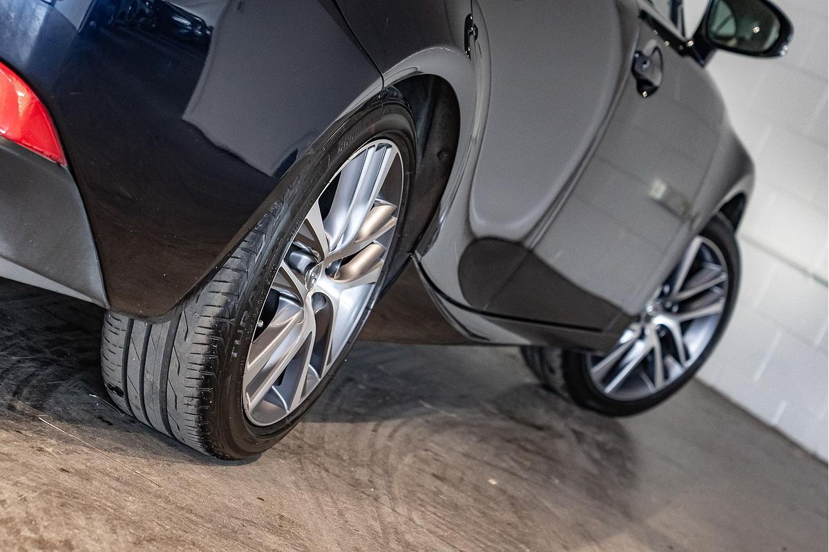 2018 Lexus IS IS300 Luxury ASE30R