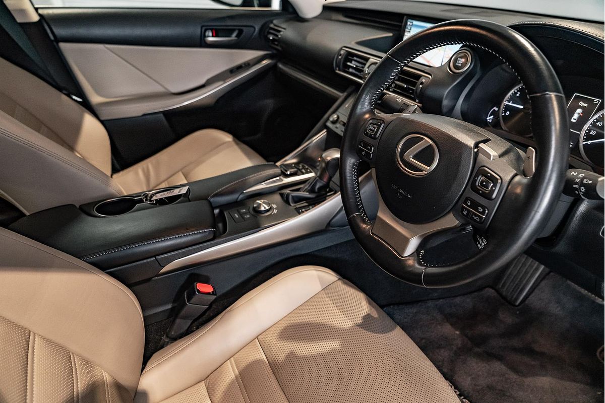 2018 Lexus IS IS300 Luxury ASE30R