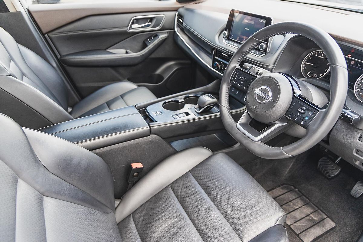 2023 Nissan X-TRAIL ST-L T33