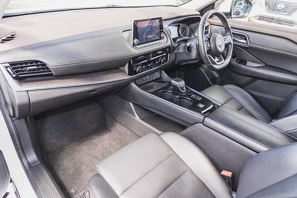 2023 Nissan X-TRAIL ST-L T33