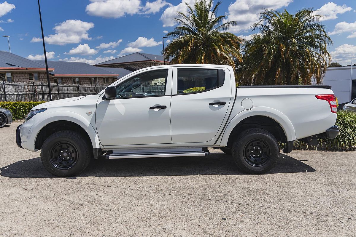 2017 Mitsubishi Triton GLX MQ 4X4