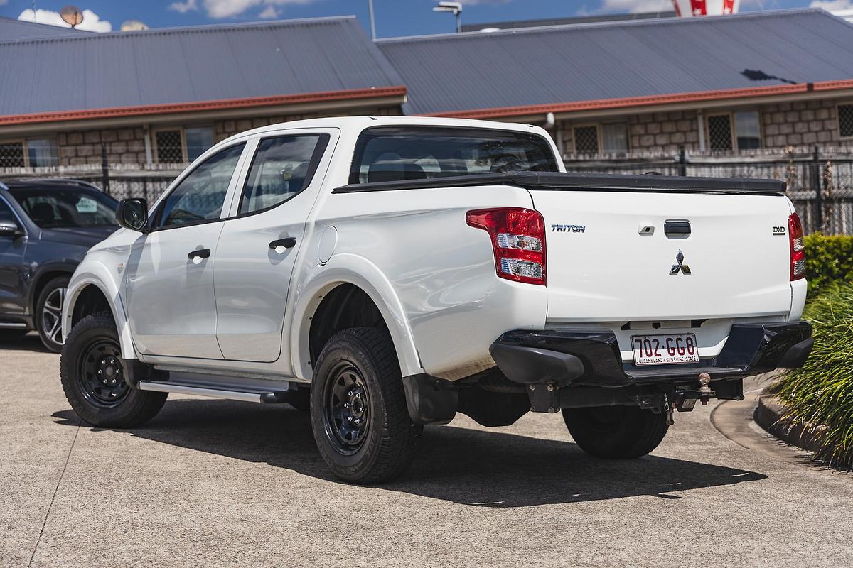 2017 Mitsubishi Triton GLX MQ 4X4